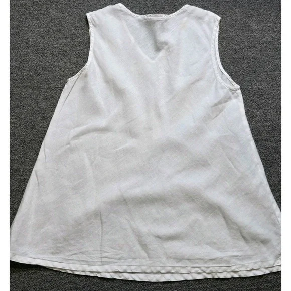 Match Point 100% Linen V-neck White Tank Top Size LARGE Summer/vacation - Picture 7 of 7